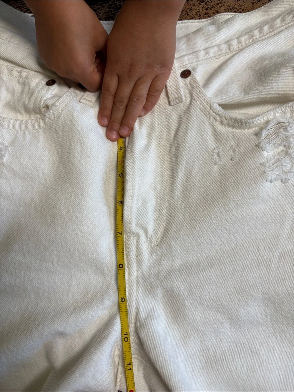 Levi's Cream Frayed Hem Straight Jeans - Picture 7 of 9
